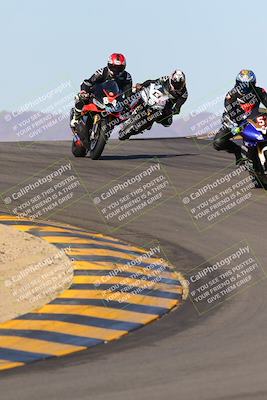 media/Dec-18-2022-SoCal Trackdays (Sun) [[8099a50955]]/Turns 9 and 10 Set 2 (1055am)/